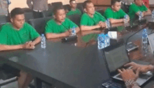 Choirul Anam memantau pemeriksaan, Jumat (29/8/2025) kepada tujuh anggota Brimob Polda Metro yang melindas Affan Kurniawan di Bidpropam Polri. Foto: Instagram/ @divisipropampolri